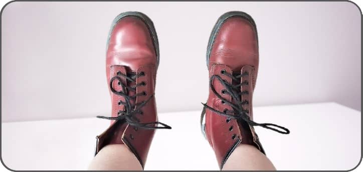 Why Do Doc Martens Make Your Toes Numb? | WearEnthusiast