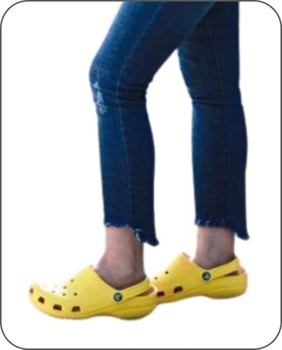 Can I wear Crocs with skinny jeans?