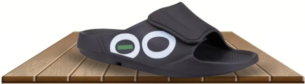Are OOFOS Good for Wide Feet? (Quick Facts)