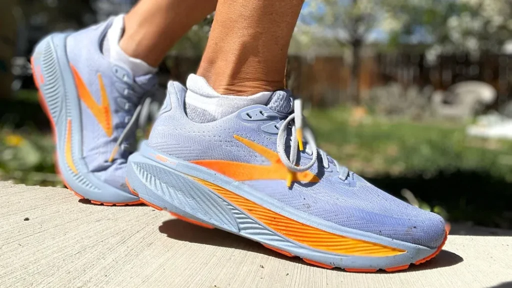 A Comprehensive Review of the Best Shoes for Plantar Fasciitis